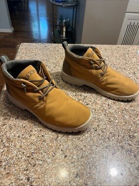 Hey Dude Youth Spencer Mid-Top Chukka Boots